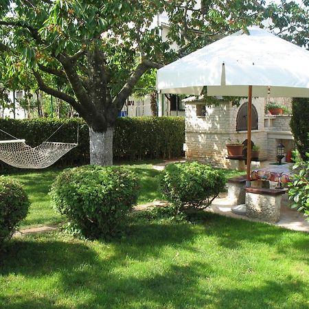 Apartmani Villa Otilija ポレッチ エクステリア 写真