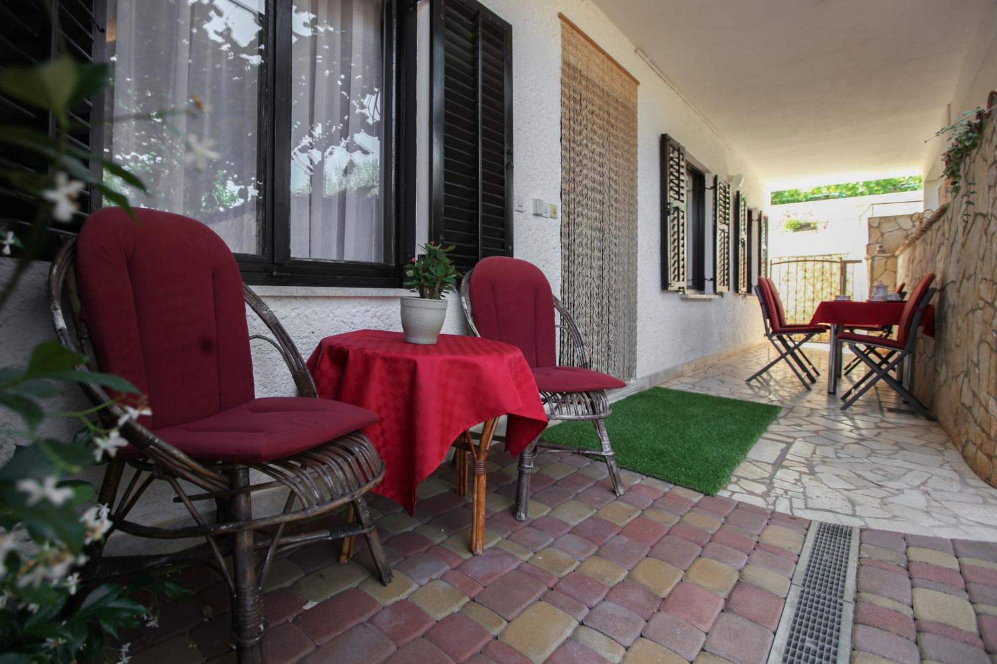 Apartmani Villa Otilija ポレッチ エクステリア 写真