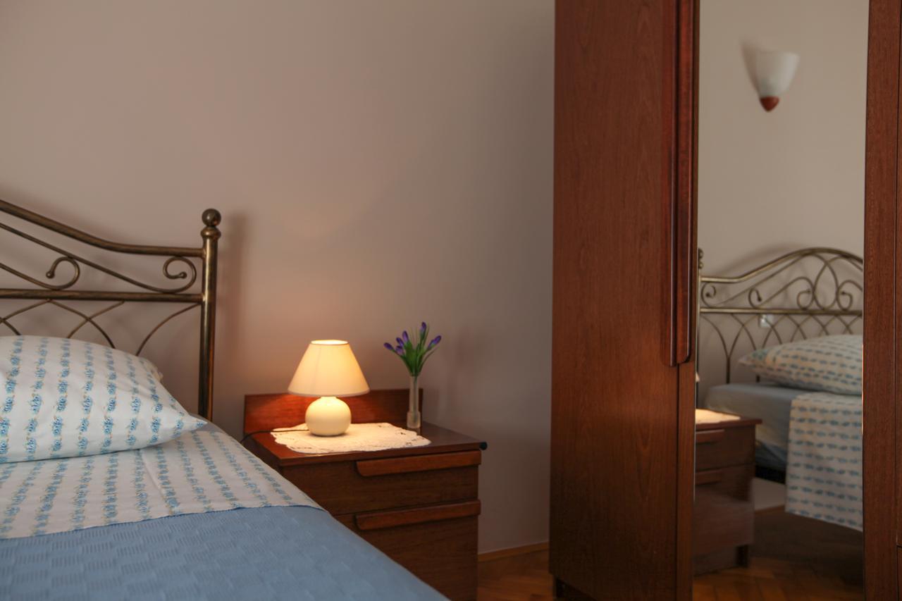 Apartmani Villa Otilija ポレッチ エクステリア 写真