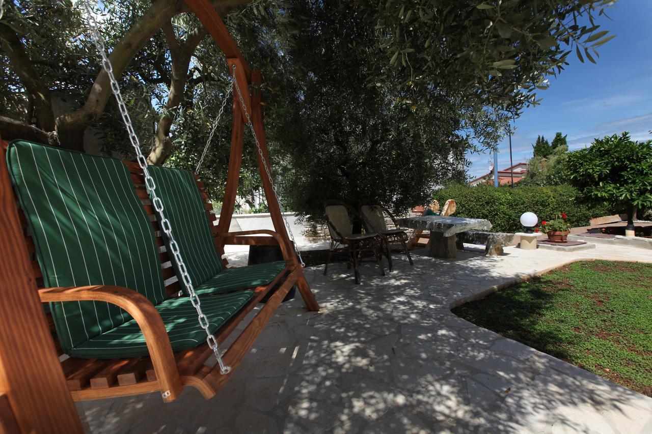 Apartmani Villa Otilija ポレッチ エクステリア 写真