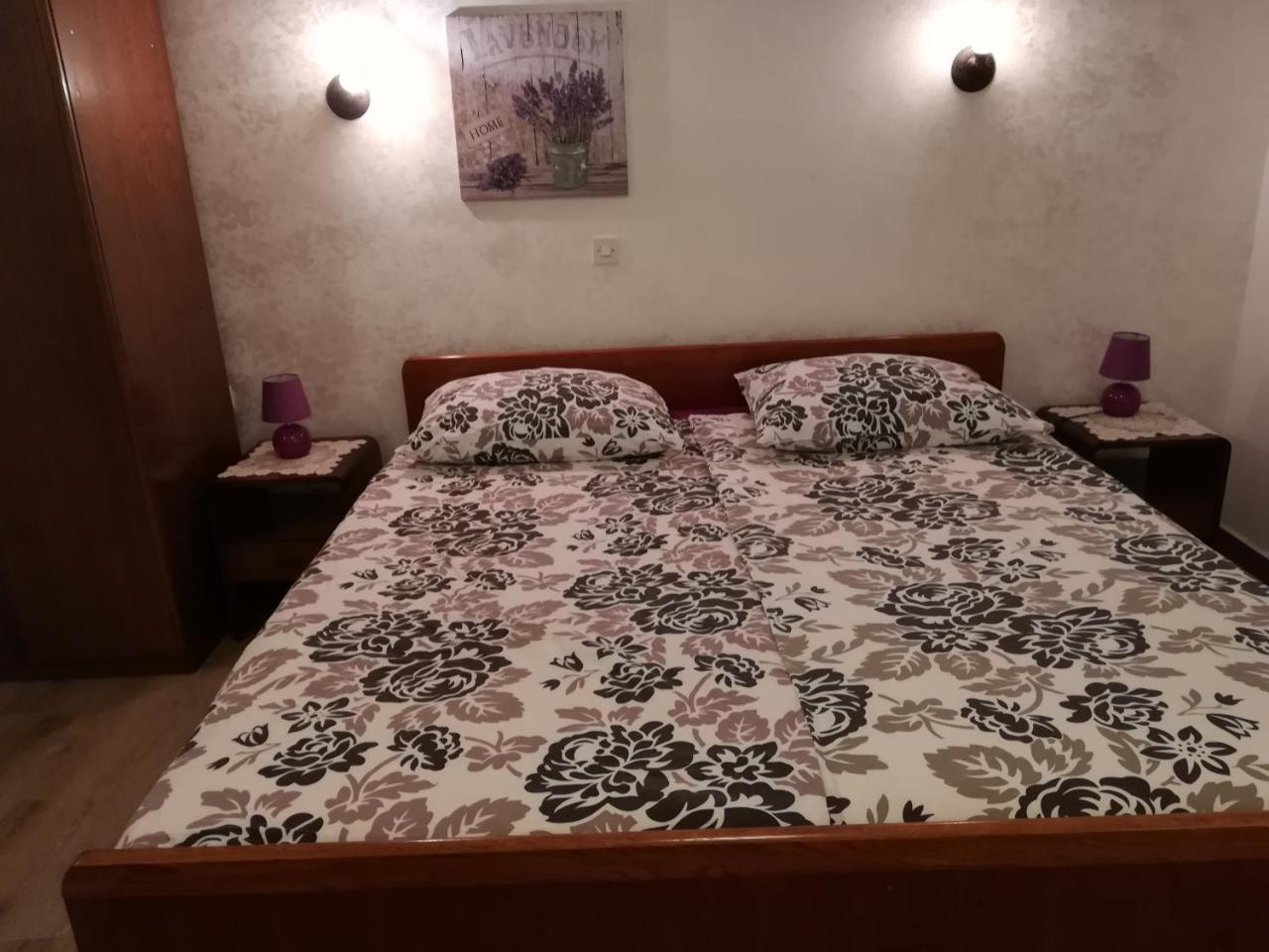 Apartmani Villa Otilija ポレッチ エクステリア 写真