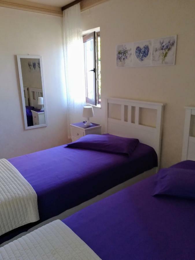 Apartmani Villa Otilija ポレッチ エクステリア 写真